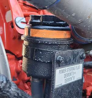 Volvo VNL Power Steering Reservoir