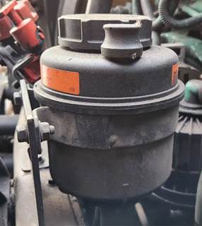 Volvo VNL Power Steering Reservoir