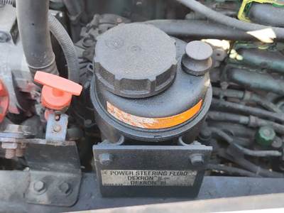 Volvo VNL Power Steering Reservoir