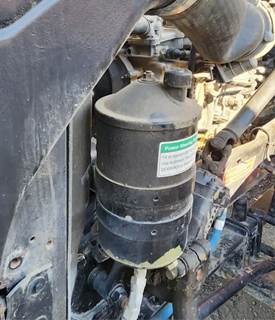 Western Star 4900SA Power Steering Reservoir for a 2012 Western Star 4900 SA