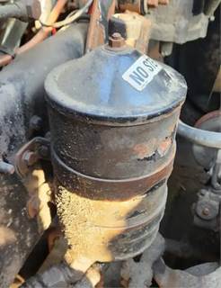 Western Star 4900SA Power Steering Reservoir for a 2007 Western Star 4900 SA