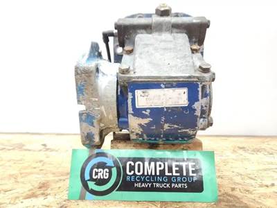 Muncie TG8S-U6805-A1BX PTO for a 1996 Kenworth T800