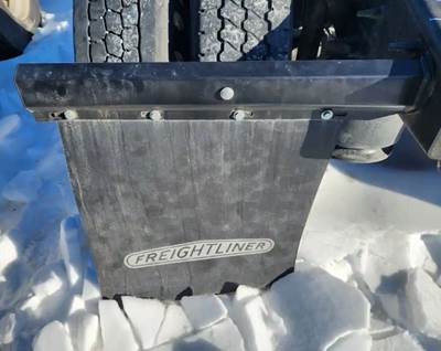 Freightliner Cascadia 113 Quarter Fender