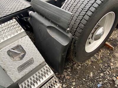 Freightliner Cascadia 125 Quarter Fender