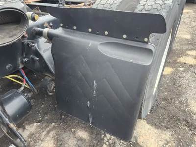 Freightliner Cascadia 125 Quarter Fender