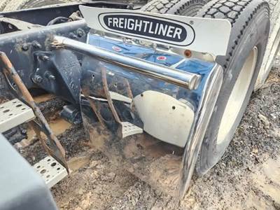 Freightliner Cascadia 125 Quarter Fender