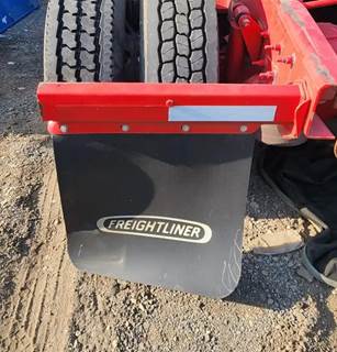 Freightliner Cascadia 126 Quarter Fender