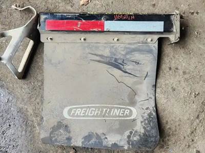 Freightliner Cascadia 126 Quarter Fender