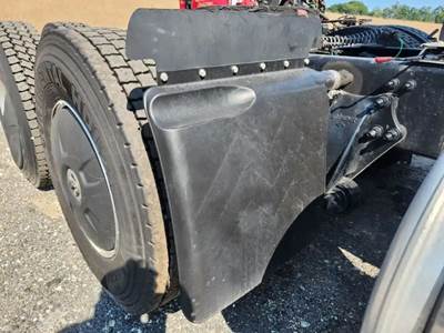 Freightliner Cascadia 126 Quarter Fender