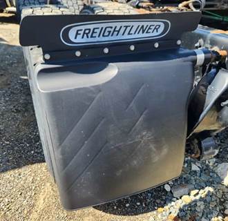 Freightliner Cascadia 126 Quarter Fender