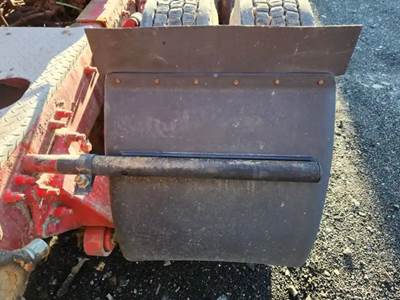 Freightliner Columbia 120 Quarter Fender