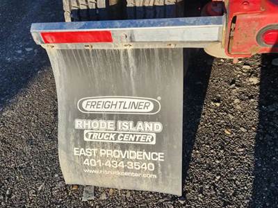 Freightliner Columbia 120 Quarter Fender