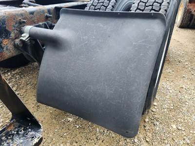 International 8600 Quarter Fender