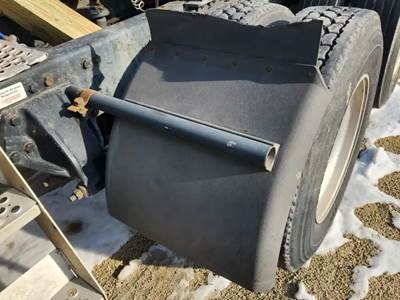 Kenworth T680 Quarter Fender