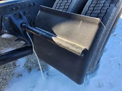 Kenworth T680 Quarter Fender