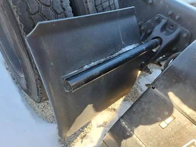 Kenworth T680 Quarter Fender