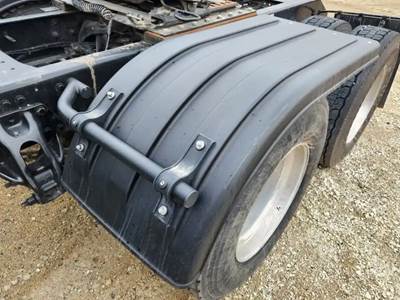 Kenworth T680 Quarter Fender