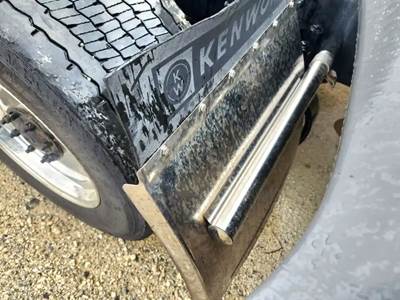 Kenworth T680 Quarter Fender