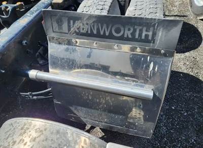 Kenworth T880 Quarter Fender