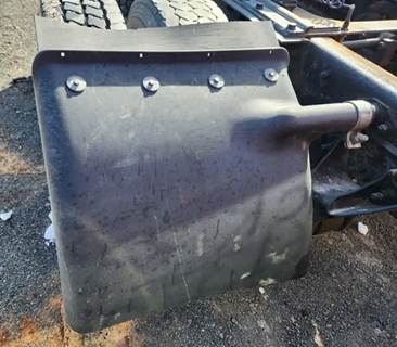 Mack CH613 Quarter Fender