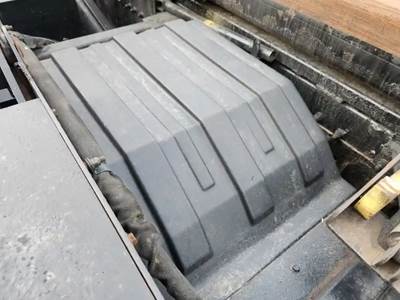 Mack MRU613 Quarter Fender