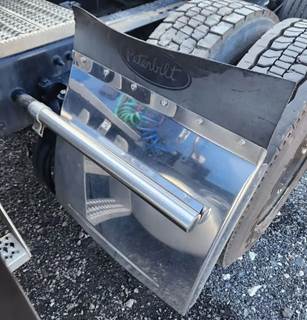 Peterbilt 579 Quarter Fender