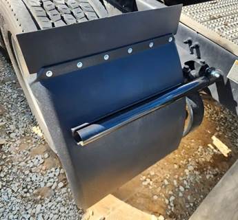 Peterbilt 579 Quarter Fender