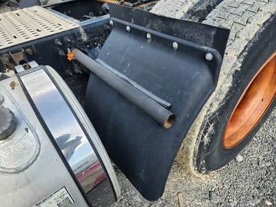 Volvo VNR64T Quarter Fender