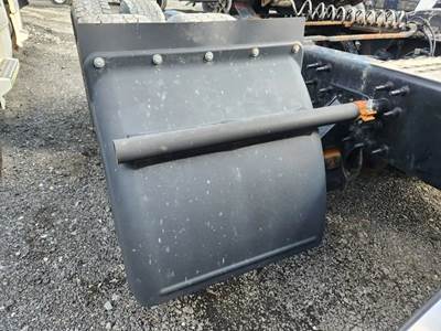 Volvo VNR64T Quarter Fender