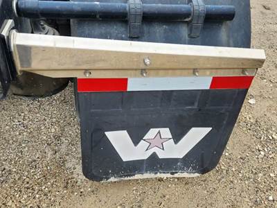 Western Star 47X Quarter Fender