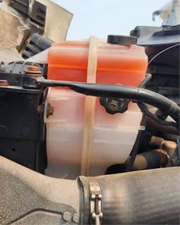 Freightliner Cascadia 113 Radiator Overflow Bottle / Surge Tank