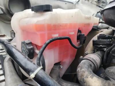 Freightliner Cascadia 113 Radiator Overflow Bottle / Surge Tank