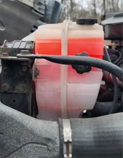 Freightliner Cascadia 113 Radiator Overflow Bottle / Surge Tank