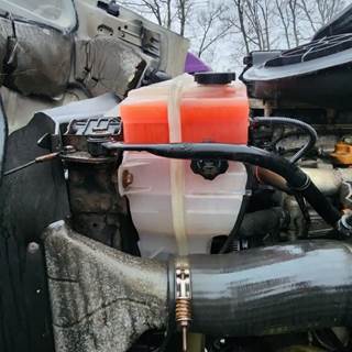 Freightliner Cascadia 113 Radiator Overflow Bottle / Surge Tank