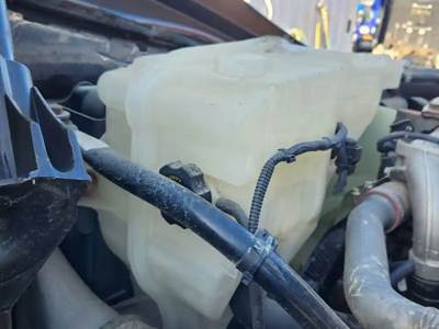 Freightliner Cascadia 113 Radiator Overflow Bottle / Surge Tank