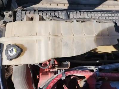 Freightliner Cascadia 125 Radiator Overflow Bottle / Surge Tank