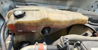 Freightliner Cascadia 125 Radiator Overflow Bottle / Surge Tank