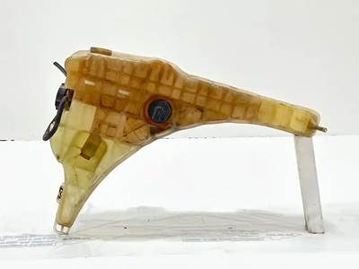 Freightliner Cascadia 125 Radiator Overflow Bottle / Surge Tank
