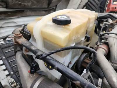 Freightliner Cascadia 125 Radiator Overflow Bottle / Surge Tank