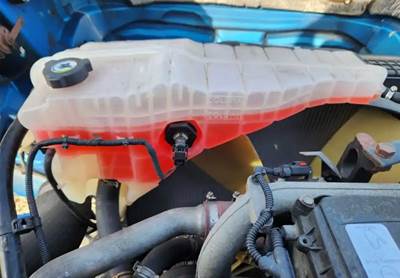 Freightliner Cascadia 125 Radiator Overflow Bottle / Surge Tank