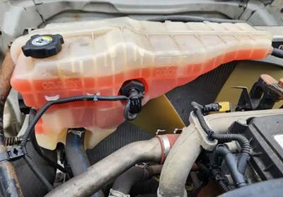 Freightliner Cascadia 125 Radiator Overflow Bottle / Surge Tank