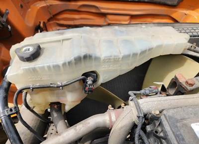 Freightliner Cascadia 125 Radiator Overflow Bottle / Surge Tank