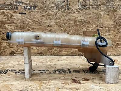 Freightliner Cascadia 126 Radiator Overflow Bottle / Surge Tank