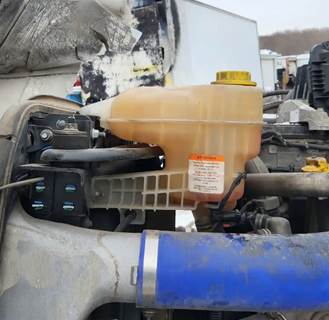Freightliner Cascadia 126 Radiator Overflow Bottle / Surge Tank