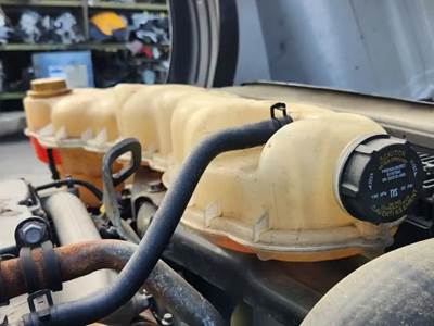 Freightliner Cascadia 126 Radiator Overflow Bottle / Surge Tank