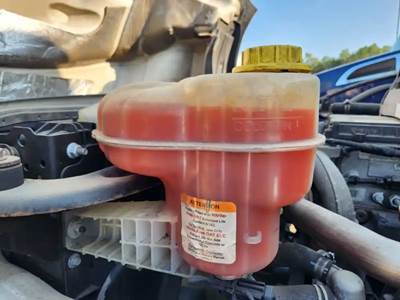Freightliner Cascadia 126 Radiator Overflow Bottle / Surge Tank