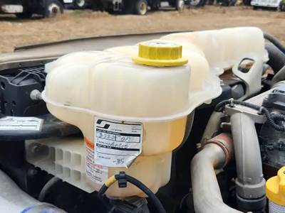 Freightliner Cascadia 126 Radiator Overflow Bottle / Surge Tank