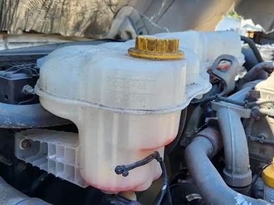 Freightliner Cascadia 126 Radiator Overflow Bottle / Surge Tank
