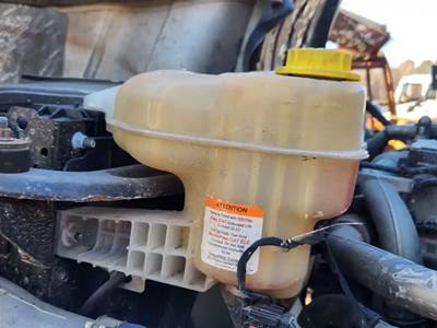 Freightliner Cascadia 126 Radiator Overflow Bottle / Surge Tank