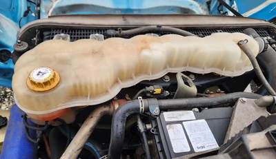 Freightliner Cascadia 126 Radiator Overflow Bottle / Surge Tank